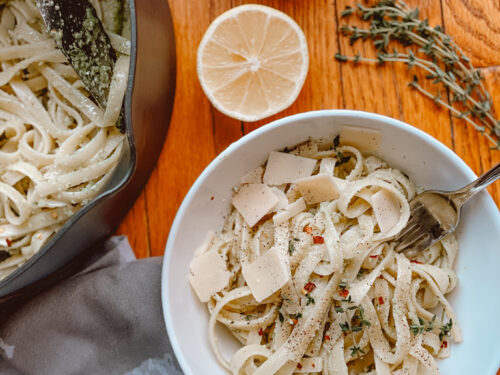 Easy Pesto Pasta Sauce - Thyme With Caroline